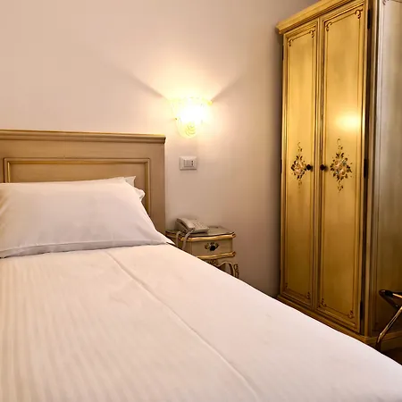 غوريني فندق